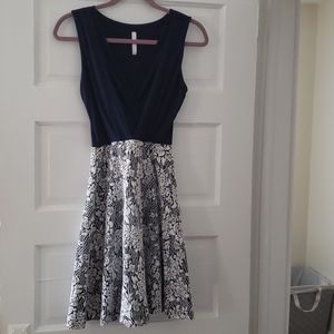 SOLGEE Blue and White Swing Mini Dress szS